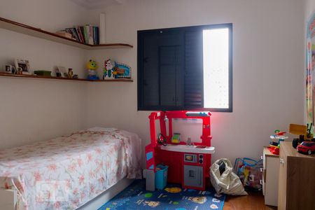 Apartamento à venda com 254m², 4 quartos e 4 vagasQuarto 2