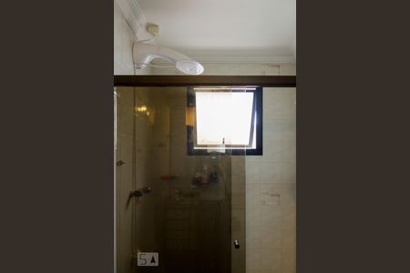 Apartamento à venda com 254m², 4 quartos e 4 vagasBanheiro do Quarto 3