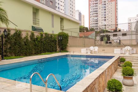 Apartamento à venda com 254m², 4 quartos e 4 vagasÁrea comum - Piscina