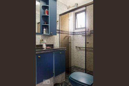 Apartamento à venda com 254m², 4 quartos e 4 vagasBanheiro do Quarto 4