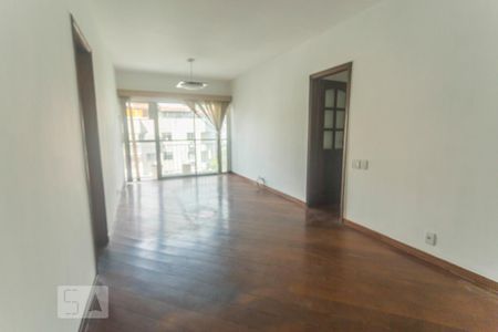 Sala de apartamento para alugar com 3 quartos, 100m² em Anil, Rio de Janeiro