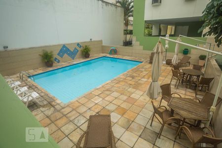 Apartamento para alugar com 100m², 3 quartos e 1 vagaÁrea comum - Piscina