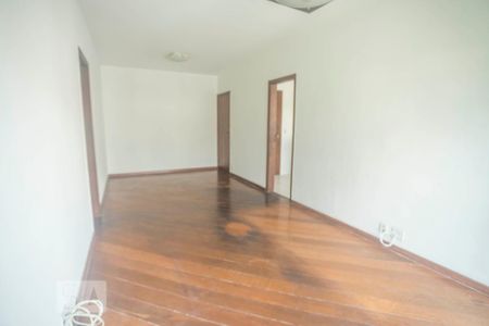 Sala de apartamento para alugar com 3 quartos, 100m² em Anil, Rio de Janeiro