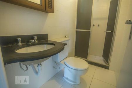 Banheiro Social de apartamento para alugar com 3 quartos, 100m² em Anil, Rio de Janeiro