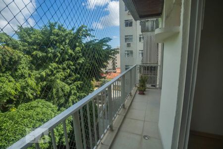 Apartamento para alugar com 100m², 3 quartos e 1 vagaQuarto 2  Varanda