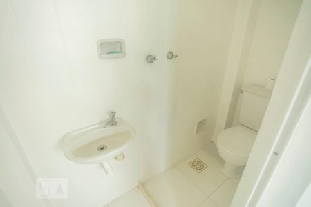 Apartamento para alugar com 100m², 3 quartos e 1 vagaDependência Banheiro