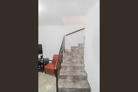 Escada de casa à venda com 3 quartos, 122m² em Vila Albertina, São Paulo
