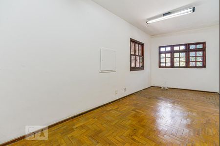 Quarto 1 de casa para alugar com 5 quartos, 200m² em Vila Deodoro, São Paulo