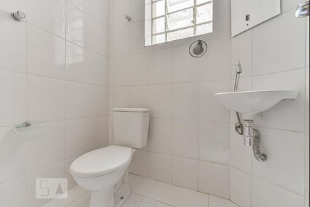 Casa à venda com 200m², 5 quartos e 1 vaga Casa à venda com 200m², 5 quartos e 1 vagaBanheiro Social 2