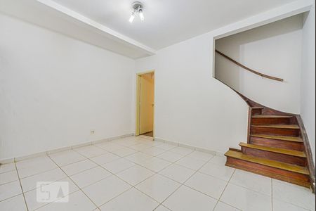 Sala de casa à venda com 5 quartos, 200m² em Vila Deodoro, São Paulo