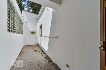 Sacada do Quarto 2 de casa à venda com 5 quartos, 200m² em Vila Deodoro, São Paulo