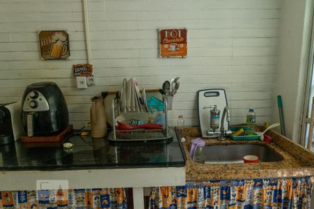 Casa à venda com 240m², 3 quartos e 2 vagas Casa à venda com 240m², 3 quartos e 2 vagasCozinha 2