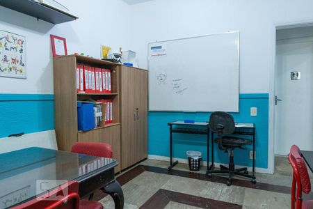 Casa à venda com 240m², 3 quartos e 2 vagas Casa à venda com 240m², 3 quartos e 2 vagasQuarto 1