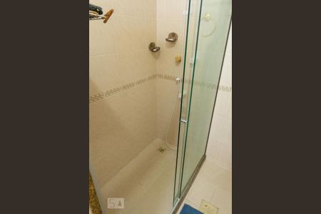 Casa à venda com 240m², 3 quartos e 2 vagas Casa à venda com 240m², 3 quartos e 2 vagasBanheiro da Suíte