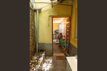 Casa à venda com 240m², 3 quartos e 2 vagas Casa à venda com 240m², 3 quartos e 2 vagasÁrea de Serviço