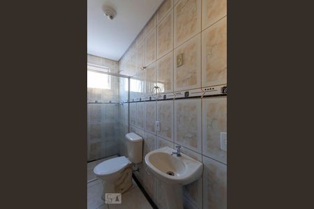 Banheiro de apartamento à venda com 1 quarto, 33m² em Centro Histórico, Porto Alegre
