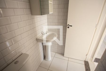 Apartamento para alugar com 41m², 2 quartos e sem vaga Apartamento para alugar com 41m², 2 quartos e sem vagaBanheiro