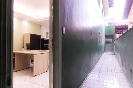 Casa à venda com 220m², 3 quartos e 2 vagasCorredor