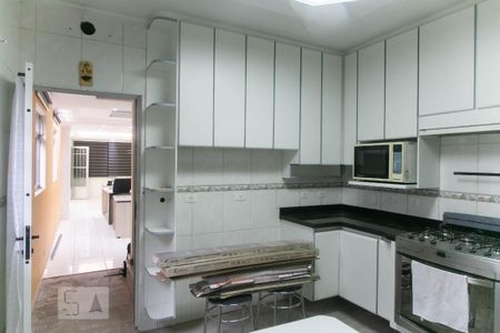 Casa à venda com 220m², 3 quartos e 2 vagasCozinha