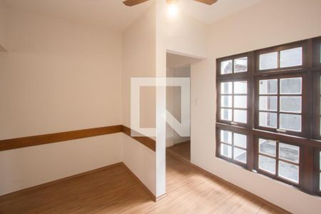 Casa à venda com 71m², 2 quartos e 2 vagas Casa à venda com 71m², 2 quartos e 2 vagasSala de Jantar