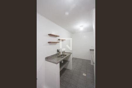 Casa à venda com 71m², 2 quartos e 2 vagas Casa à venda com 71m², 2 quartos e 2 vagasCozinha