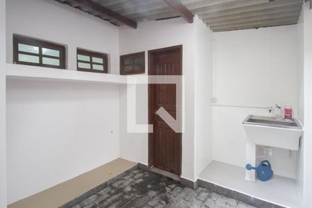 Casa à venda com 71m², 2 quartos e 2 vagas Casa à venda com 71m², 2 quartos e 2 vagasÁrea de Serviço