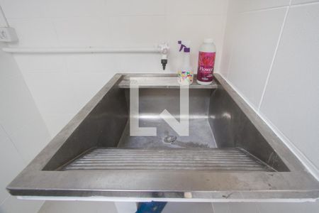 Casa à venda com 71m², 2 quartos e 2 vagas Casa à venda com 71m², 2 quartos e 2 vagasÁrea de Serviço