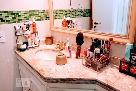 Apartamento à venda com 140m², 2 quartos e 3 vagasSuíte 1