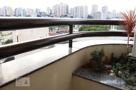 Apartamento à venda com 140m², 2 quartos e 3 vagasVaranda