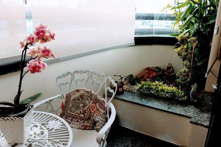 Apartamento à venda com 140m², 2 quartos e 3 vagasVaranda