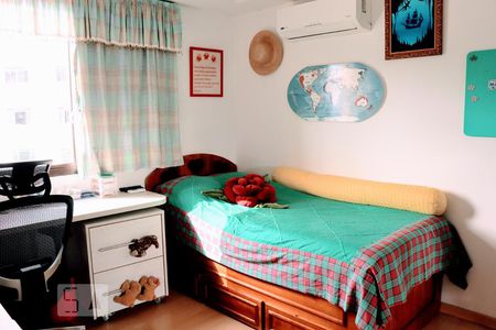 Apartamento à venda com 140m², 2 quartos e 3 vagasSuíte 2