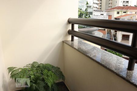 Apartamento à venda com 140m², 2 quartos e 3 vagasVaranda