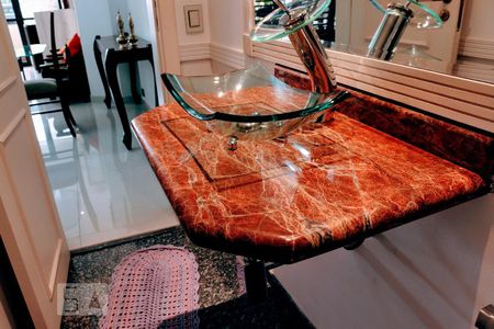 Apartamento à venda com 140m², 2 quartos e 3 vagasBanheiro Social