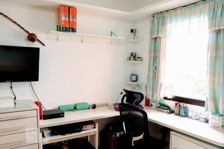 Apartamento à venda com 140m², 2 quartos e 3 vagasSuíte 2