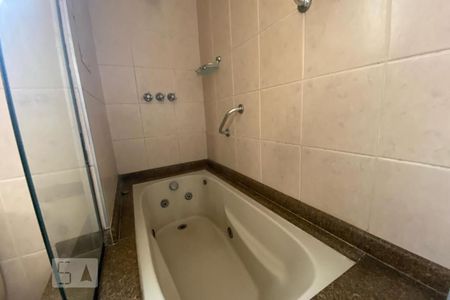Apartamento à venda com 50m², 1 quarto e 1 vaga Apartamento à venda com 50m², 1 quarto e 1 vagaBanheira