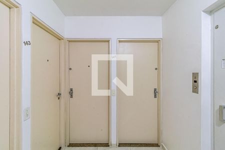 Apartamento à venda com 53m², 2 quartos e 1 vagaPortas de entreda