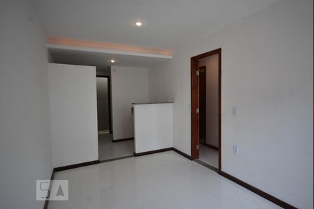 Sala de apartamento para alugar com 2 quartos, 56m² em Recreio dos Bandeirantes, Rio de Janeiro