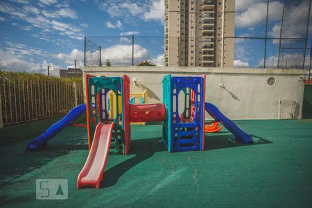 Apartamento à venda com 58m², 2 quartos e 1 vagaÁrea Comum - Playground