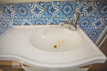 Apartamento à venda com 58m², 2 quartos e 1 vagaBanheiro - Torneira