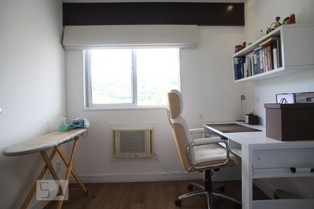 Apartamento à venda com 56m², 2 quartos e 1 vagaQuarto 2