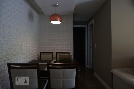 Sala de apartamento para alugar com 2 quartos, 56m² em São Francisco Xavier, Rio de Janeiro