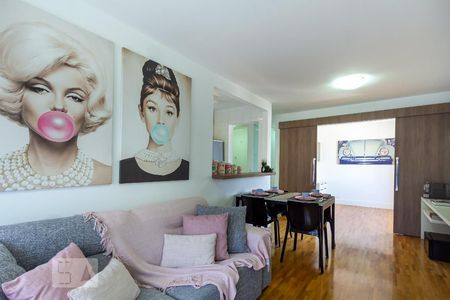 Sala de apartamento à venda com 2 quartos, 70m² em Indianópolis, São Paulo