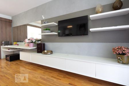 Sala de apartamento à venda com 2 quartos, 70m² em Indianópolis, São Paulo