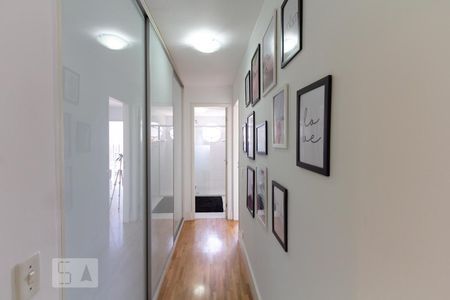 Apartamento à venda com 70m², 2 quartos e 1 vagaCorredor