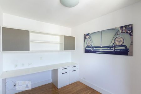 Sala de TV de apartamento à venda com 2 quartos, 70m² em Indianópolis, São Paulo