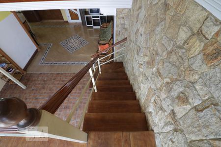 Casa à venda com 180m², 4 quartos e sem vagaEscada de acesso area de lazer