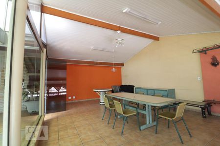 Casa à venda com 180m², 4 quartos e sem vagaSalão de Festas