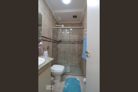 Casa à venda com 180m², 4 quartos e sem vagaBanheiro da suite1