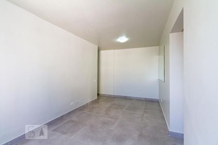Sala de apartamento para alugar com 3 quartos, 65m² em Vila São Paulo, São Paulo