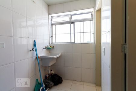 Apartamento para alugar com 65m², 3 quartos e 1 vagaÁrea de Serviço